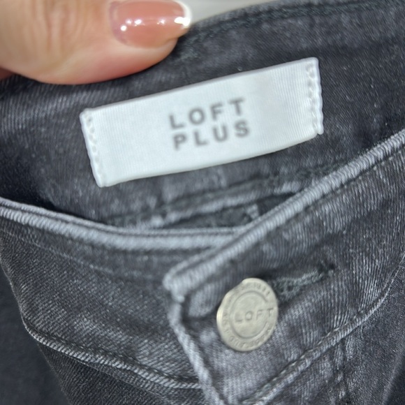 Loft Plus High Waist Skinny Crop button fly black jeans size 26. NWT. - Picture 6 of 15
